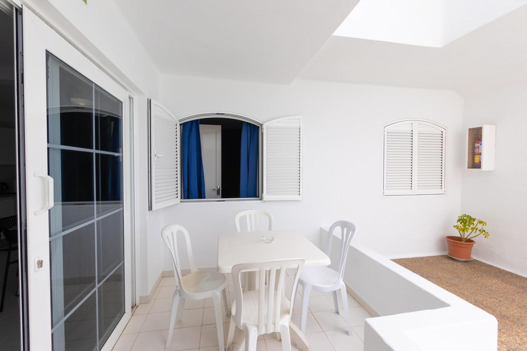 Economy Apartment,1272463657:JPEG