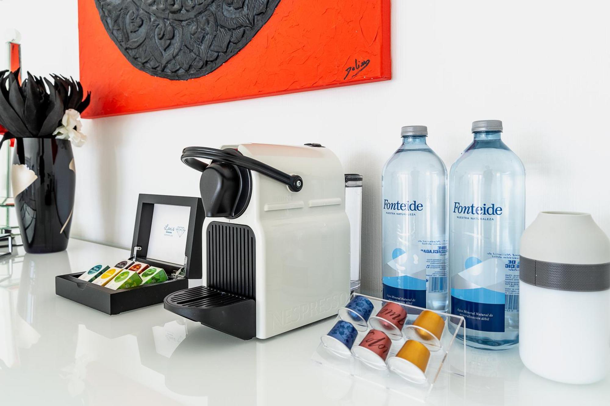 1 Bedroom Standard Suite Sea View,1601703617:JPEG