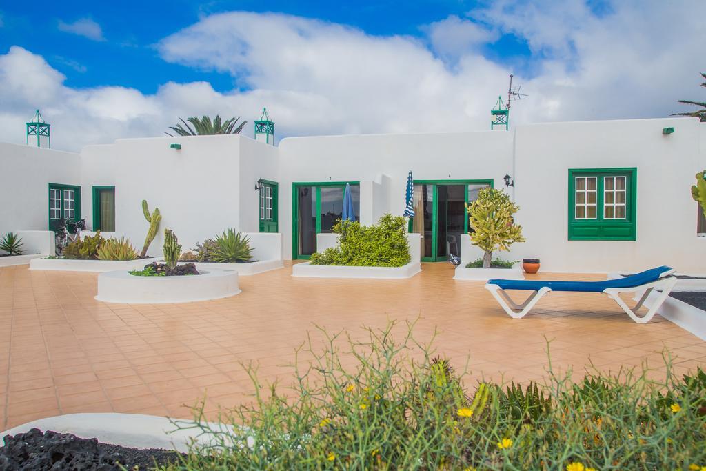 Apartment with Terrace,342603520:JPEG