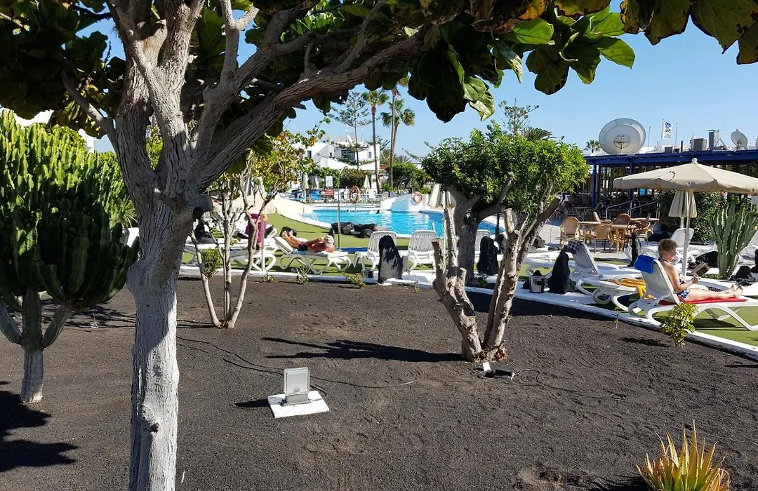 Avenue Puerto Del Carmen-1
