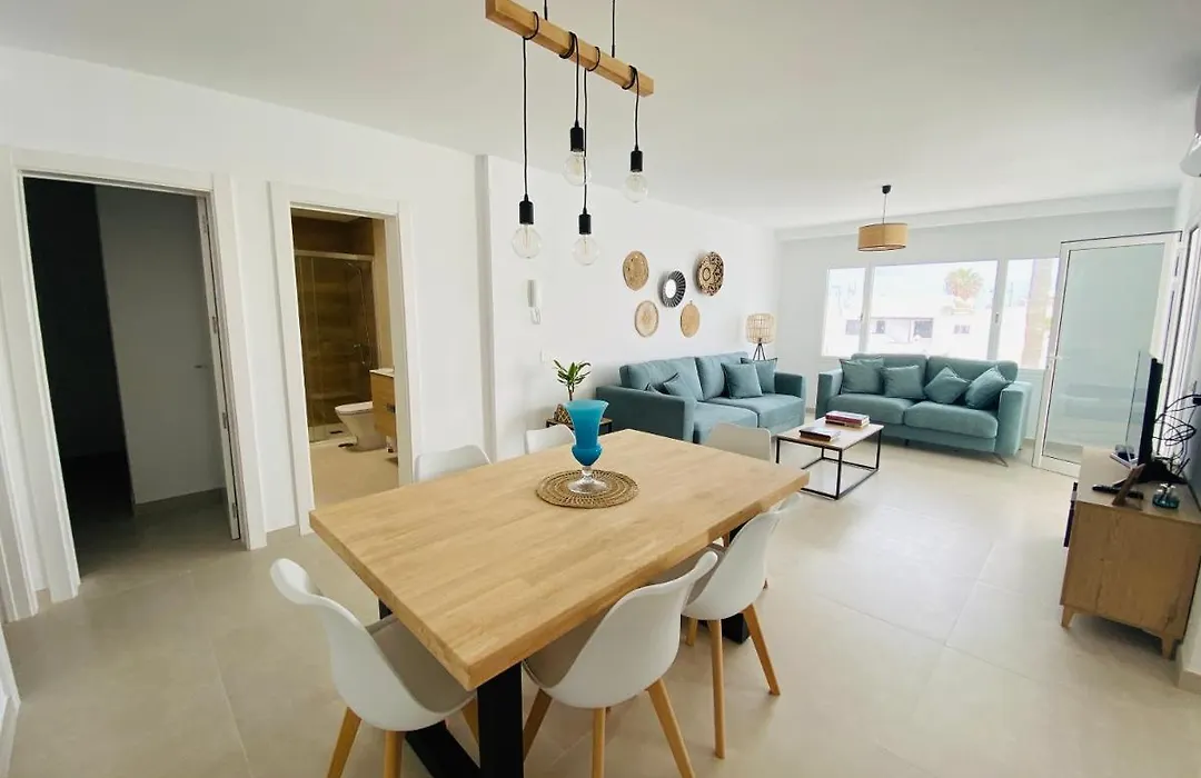 Puerto Del Carmen, Casa Mama-1