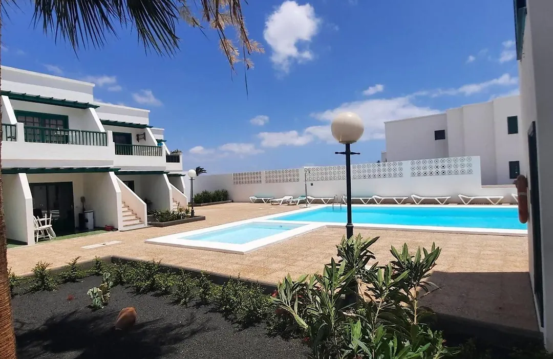 Puerto Del Carmen, Near Beach, Fast Wifi, Pool-1