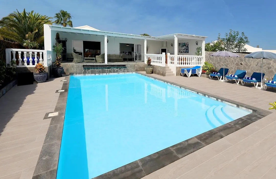 Graceful Puerto Del Carmen Villa 5 Bedrooms Villa Vega Del Carmen-1