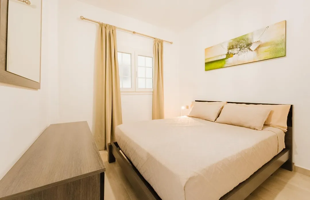Apartment Old Town Reina Sofia 2-1