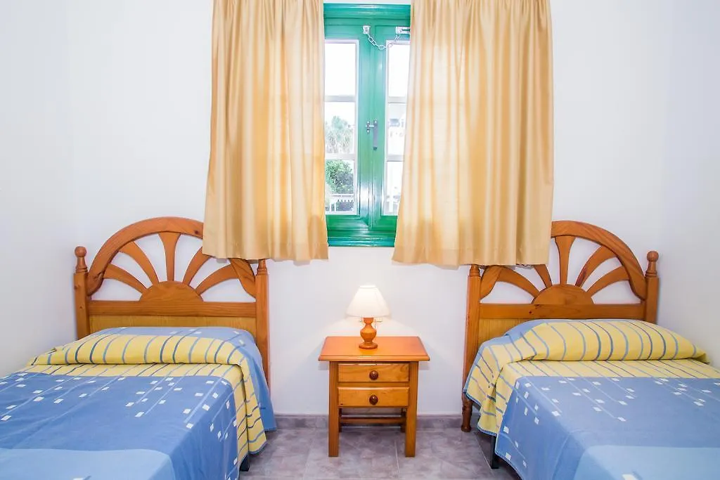 Apartamentos Sal Y Mar-1