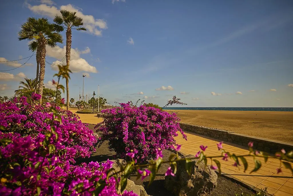 Villa Palmeras Beach Puerto del Carmen-1