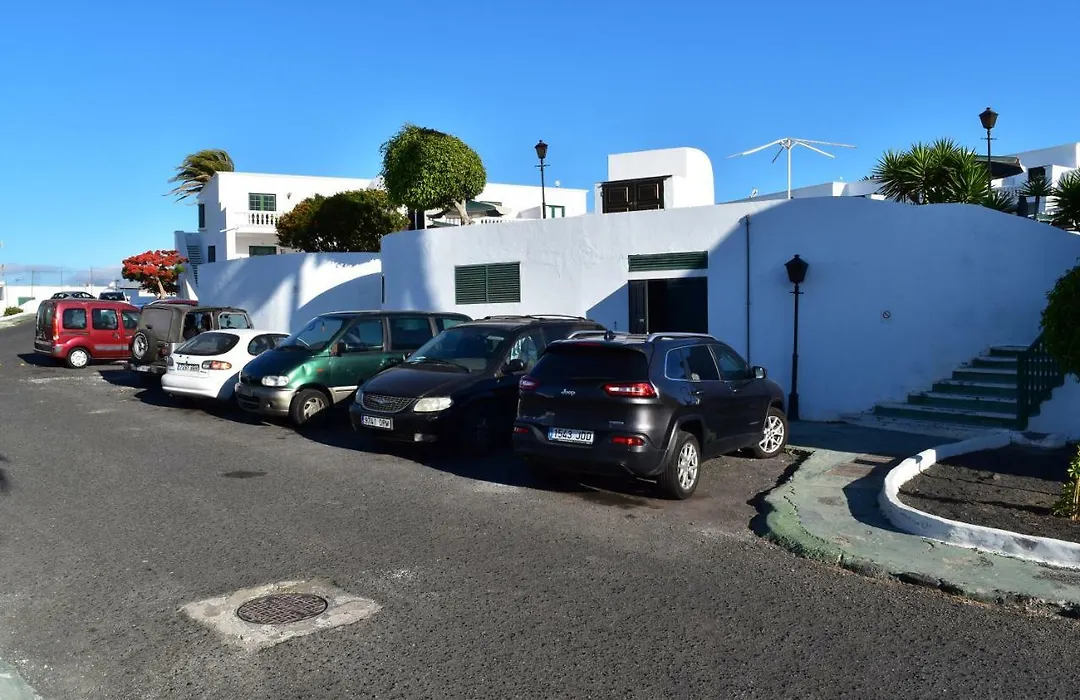 Puerto Del Carmen Center - New Apartment By The Pool And Private Parking-1
