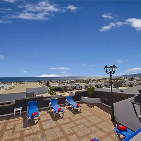 Villa Okie - Lovely 3 Bedroom Villa - Perfect For Families - Great Pool Area And Sea Views-2