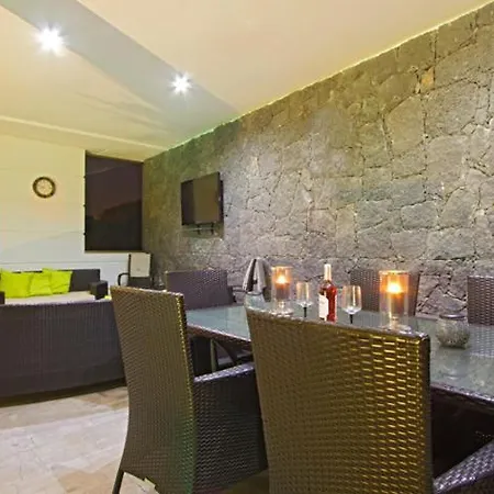 Casa Taburiente - 4 Bedroom Luxury Villa - Well Furnished Interior - Perfect For Families-3