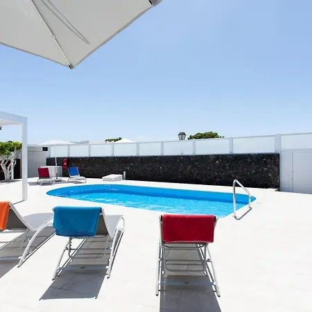 3 Bedroom Villa Delphi With Private Heated Pool.-3