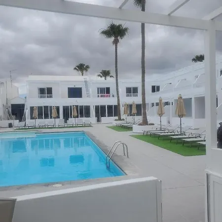 Atlantic View 1B 2 Bedrooms Ground Floor, Complex Featured On A Place In The Sun-3
