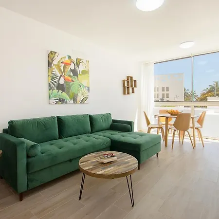 Orange Volcano Apartment, Free Access To The Fariones Sports Center-3