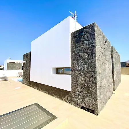 Luxury Villa Olivia 3 Beds - 3 Baths-2