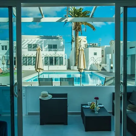 Casa Del Ritmo With Terrace Ac Shared Pool And Free Wifi-3