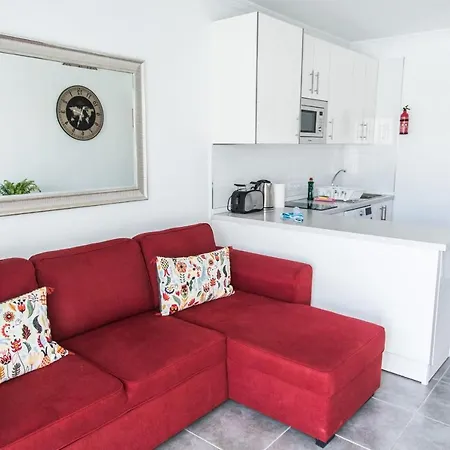 Sunny Days Home With Shared Pool And Free Wifi-3