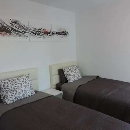 Los Gracioseros 209-2Bed -1St Floor-A/C-Uk Tv-Wifi-2