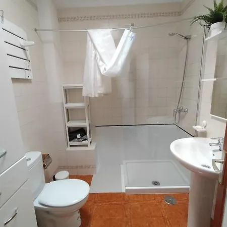 Apartamento 2 Dormitorios Cerca De La Playa En Puerto Del Carmen-3
