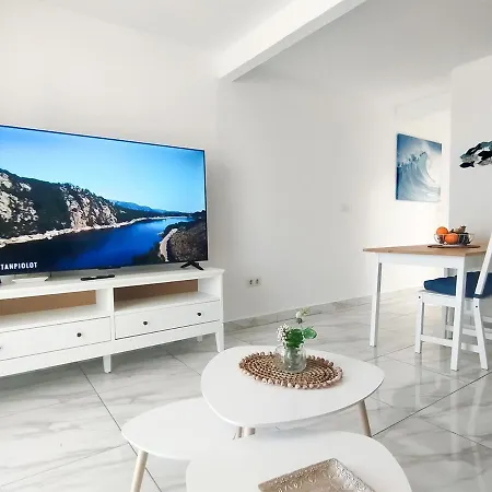 Aquamarine- Ocean Views-3