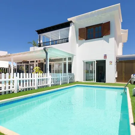 Villa Siroi, Puerto Del Carmen, Heated Pool, 10Mn From The Sea-2
