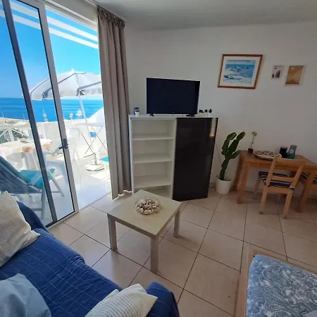 Comfortable Lucy Apartment 706 With Amazing Sea-View-3