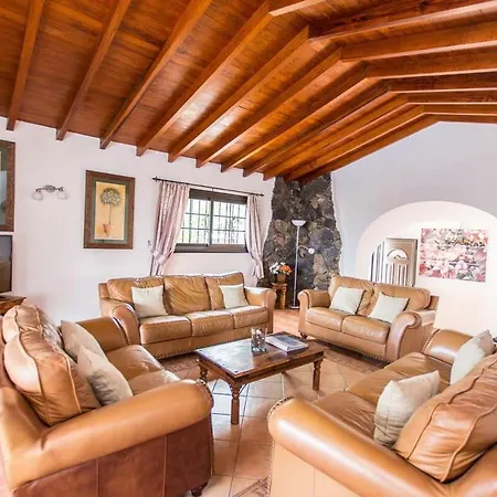 Villa Eliana With Air Conditioning And Sea Views-3