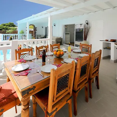 Graceful Puerto Del Carmen Villa 5 Bedrooms Villa Vega Del Carmen-2