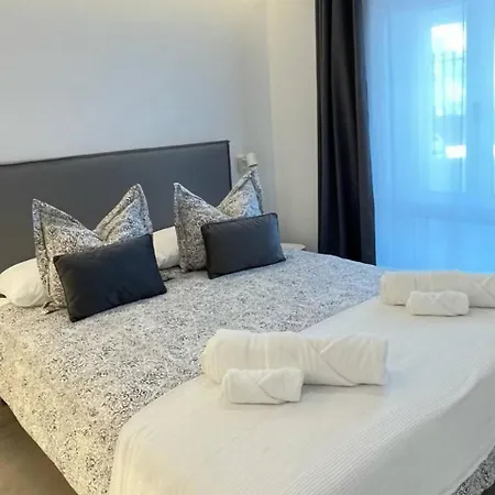 Las Caracolas Deluxe Apartment 5-2